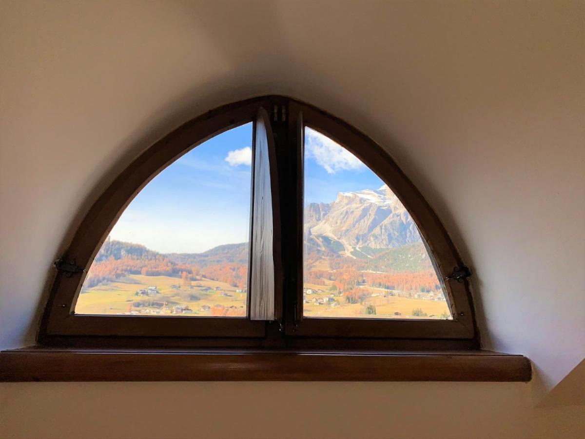 Hotel Serena Cortina Кортина д'Ампецо Екстериор снимка