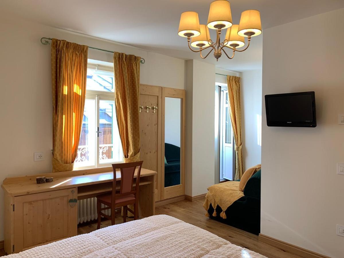 Hotel Serena Cortina Кортина д'Ампецо Екстериор снимка