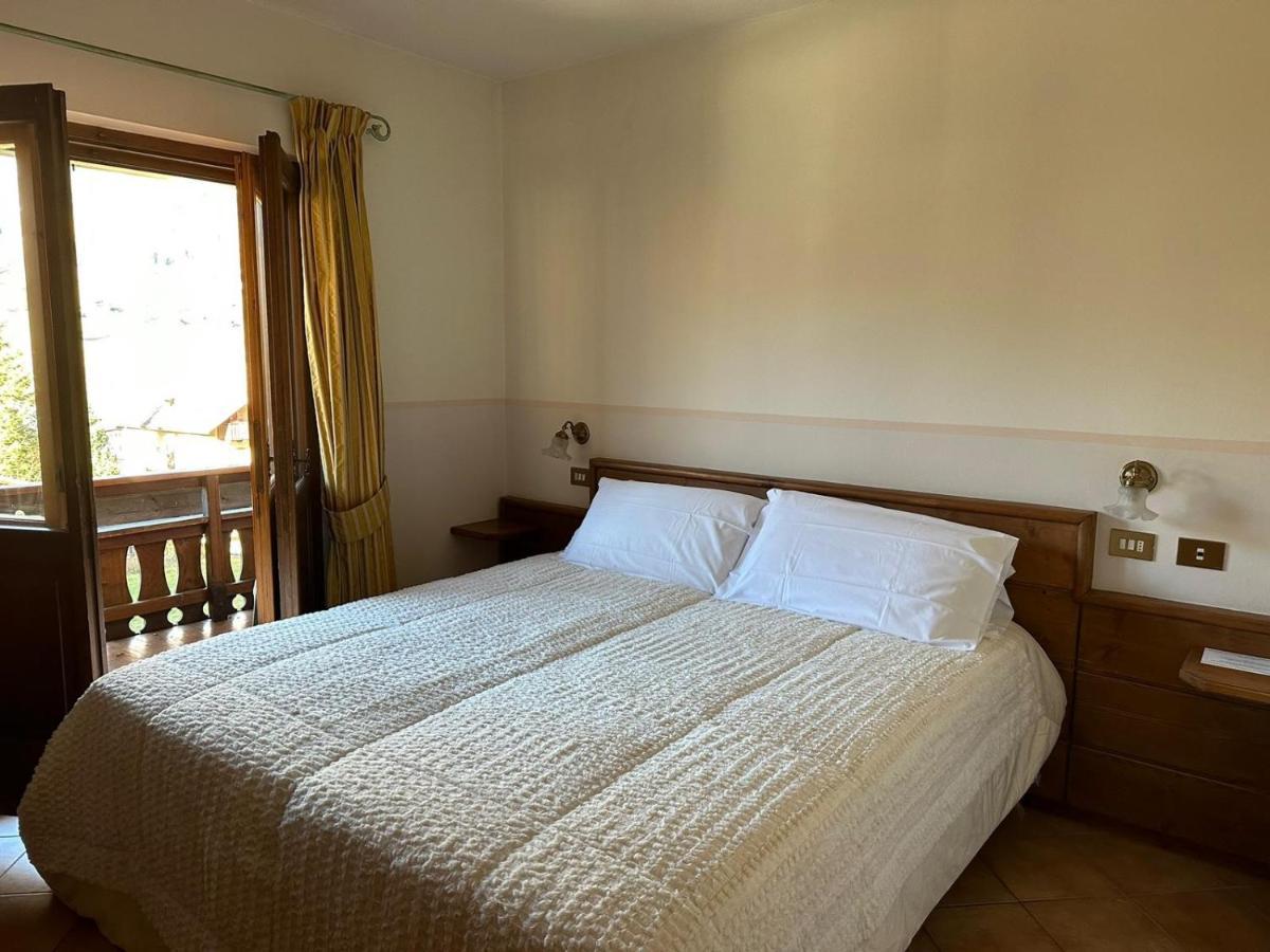 Hotel Serena Cortina Кортина д'Ампецо Екстериор снимка
