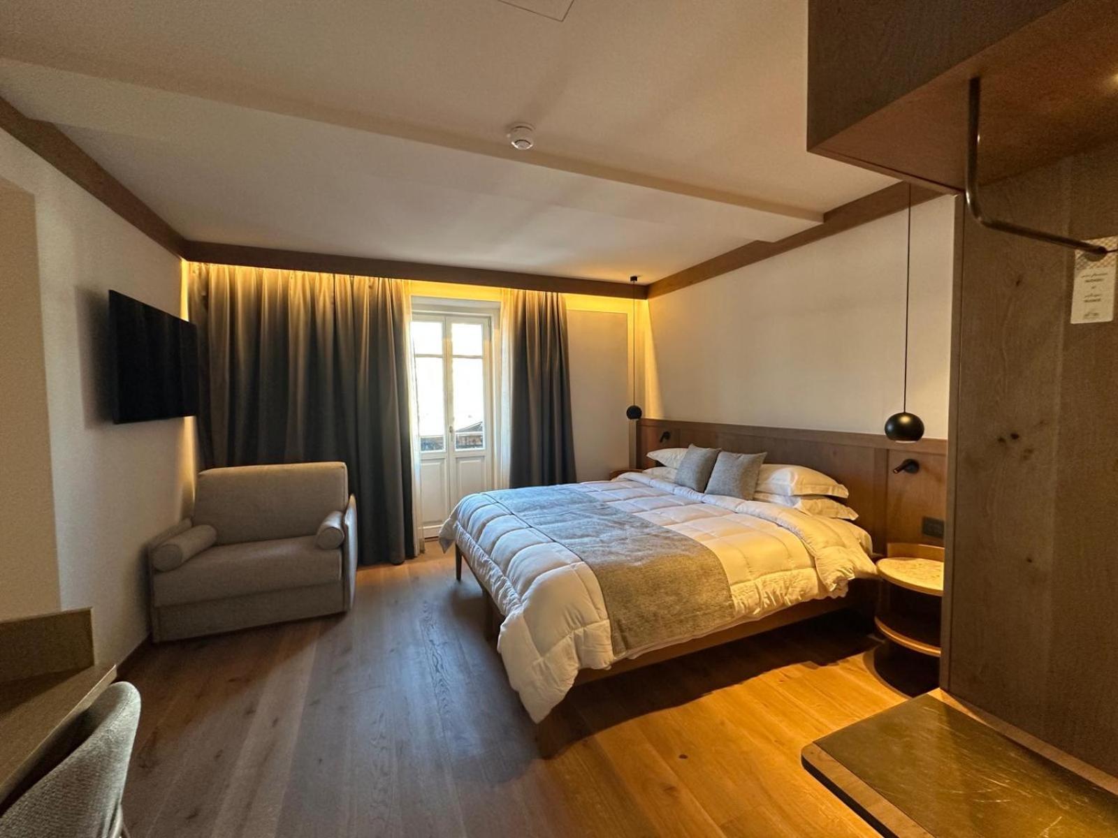 Hotel Serena Cortina Кортина д'Ампецо Екстериор снимка