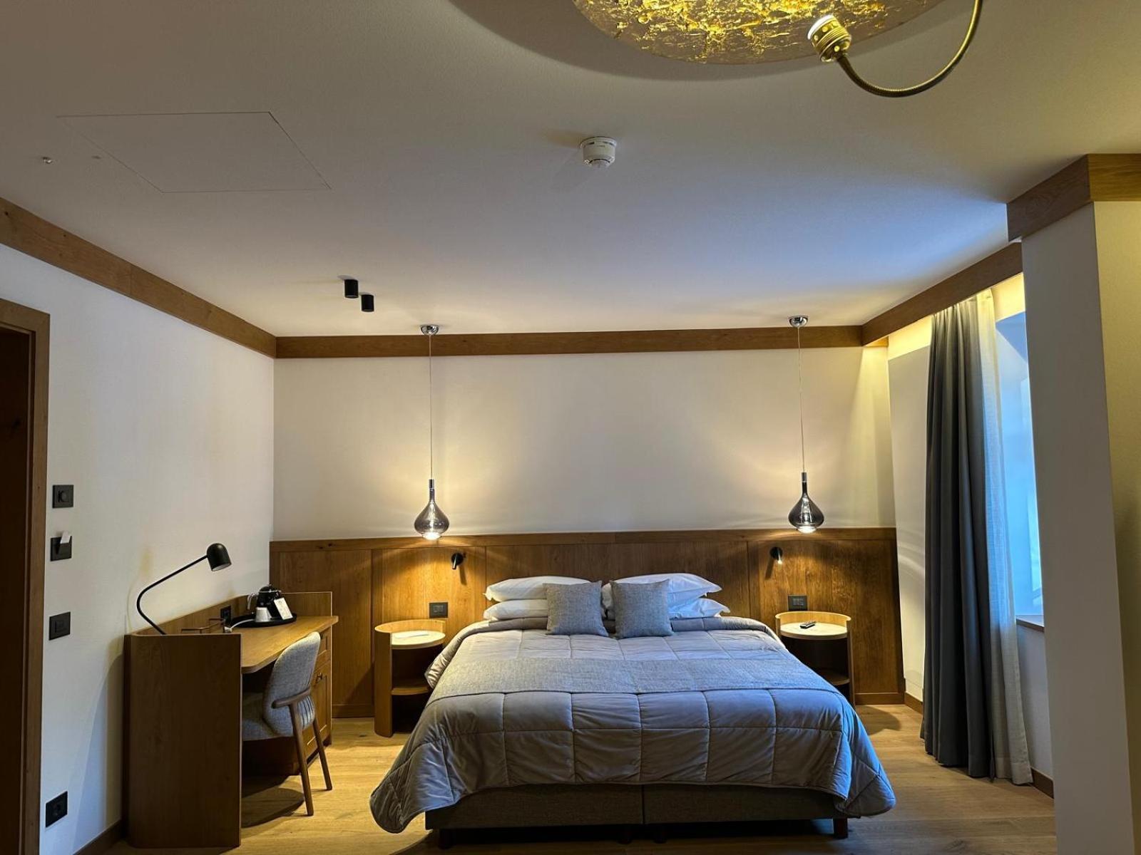 Hotel Serena Cortina Кортина д'Ампецо Екстериор снимка